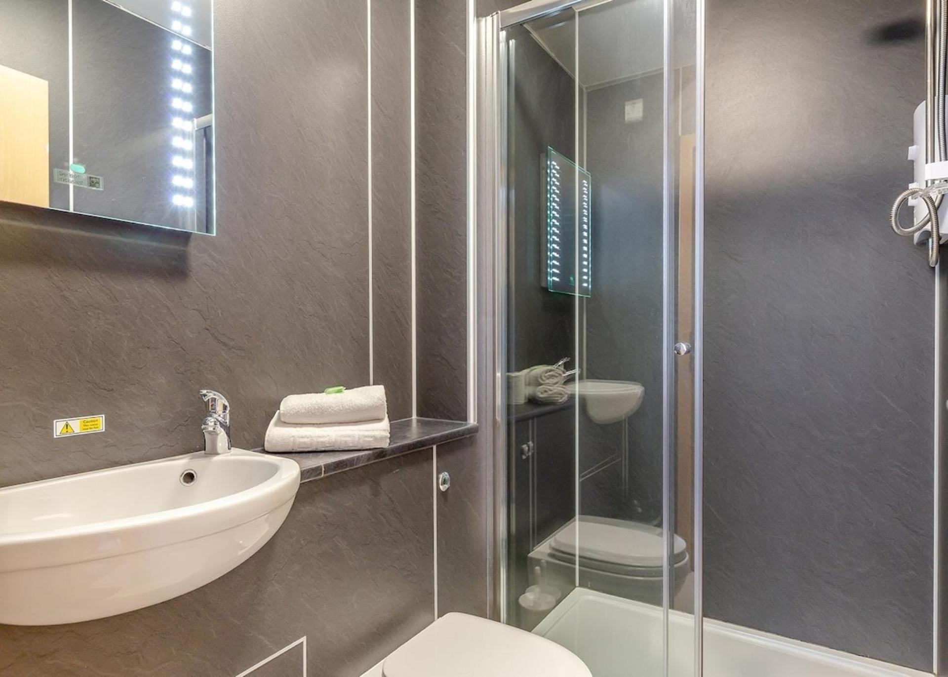 Lovely Ilfracombe Apartment 2 Bedrooms Num 3 Ngoại thất bức ảnh